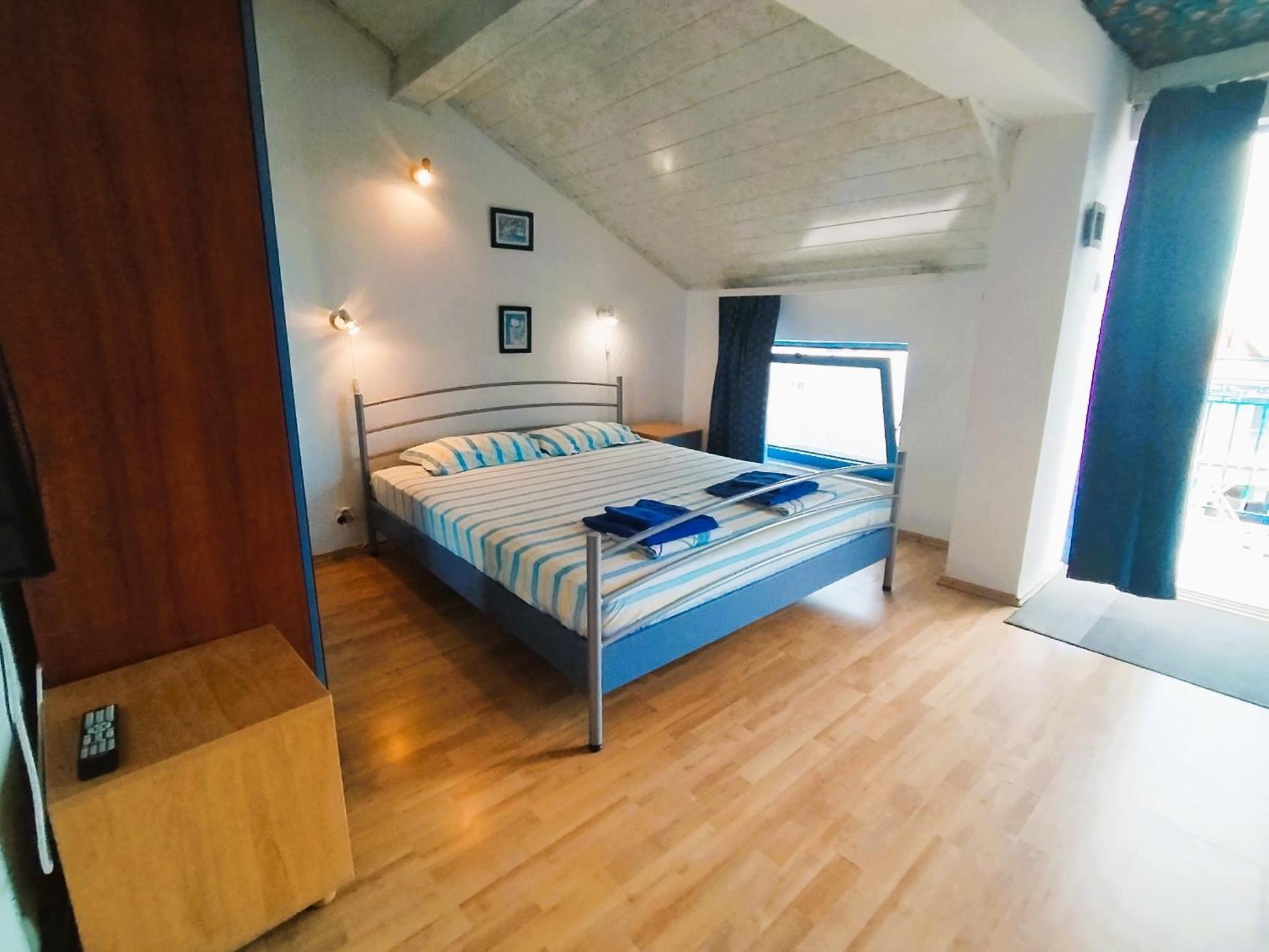 Lira Sto Apartments 帕莫瑞 外观 照片