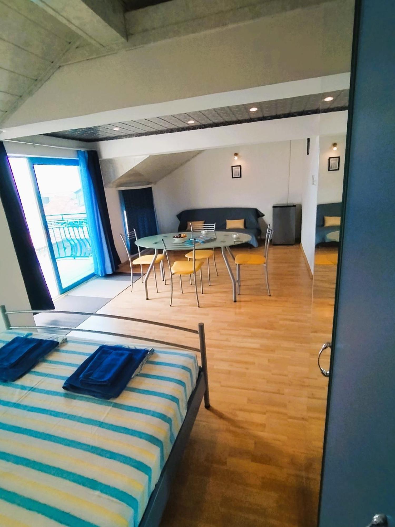 Lira Sto Apartments 帕莫瑞 外观 照片