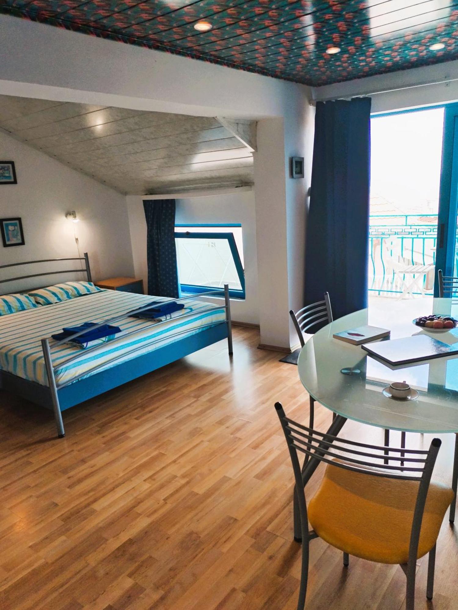 Lira Sto Apartments 帕莫瑞 外观 照片