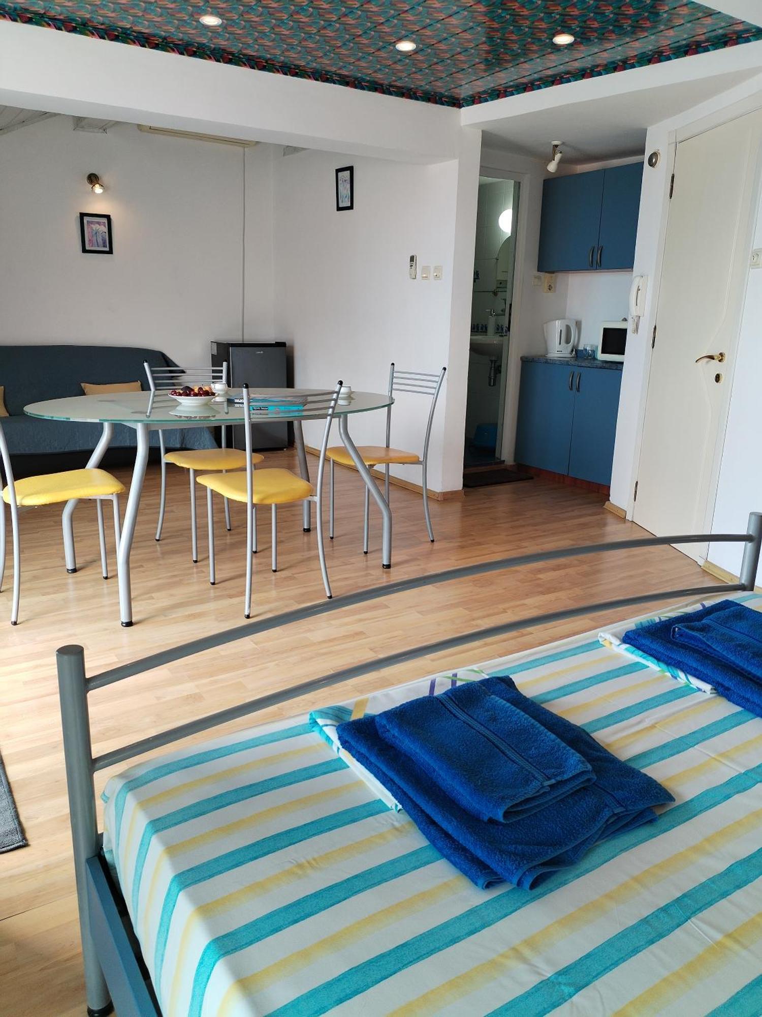 Lira Sto Apartments 帕莫瑞 外观 照片