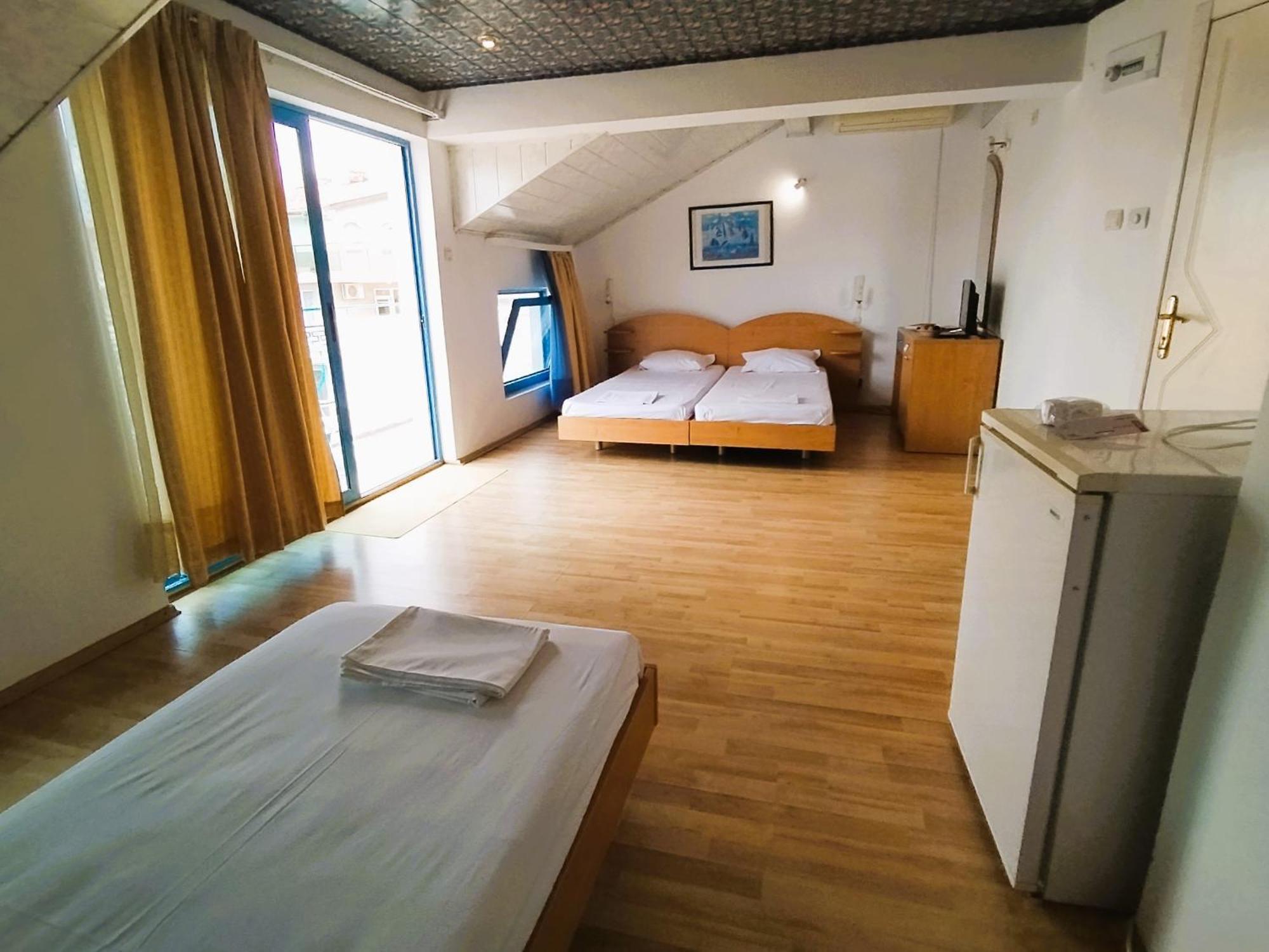 Lira Sto Apartments 帕莫瑞 外观 照片