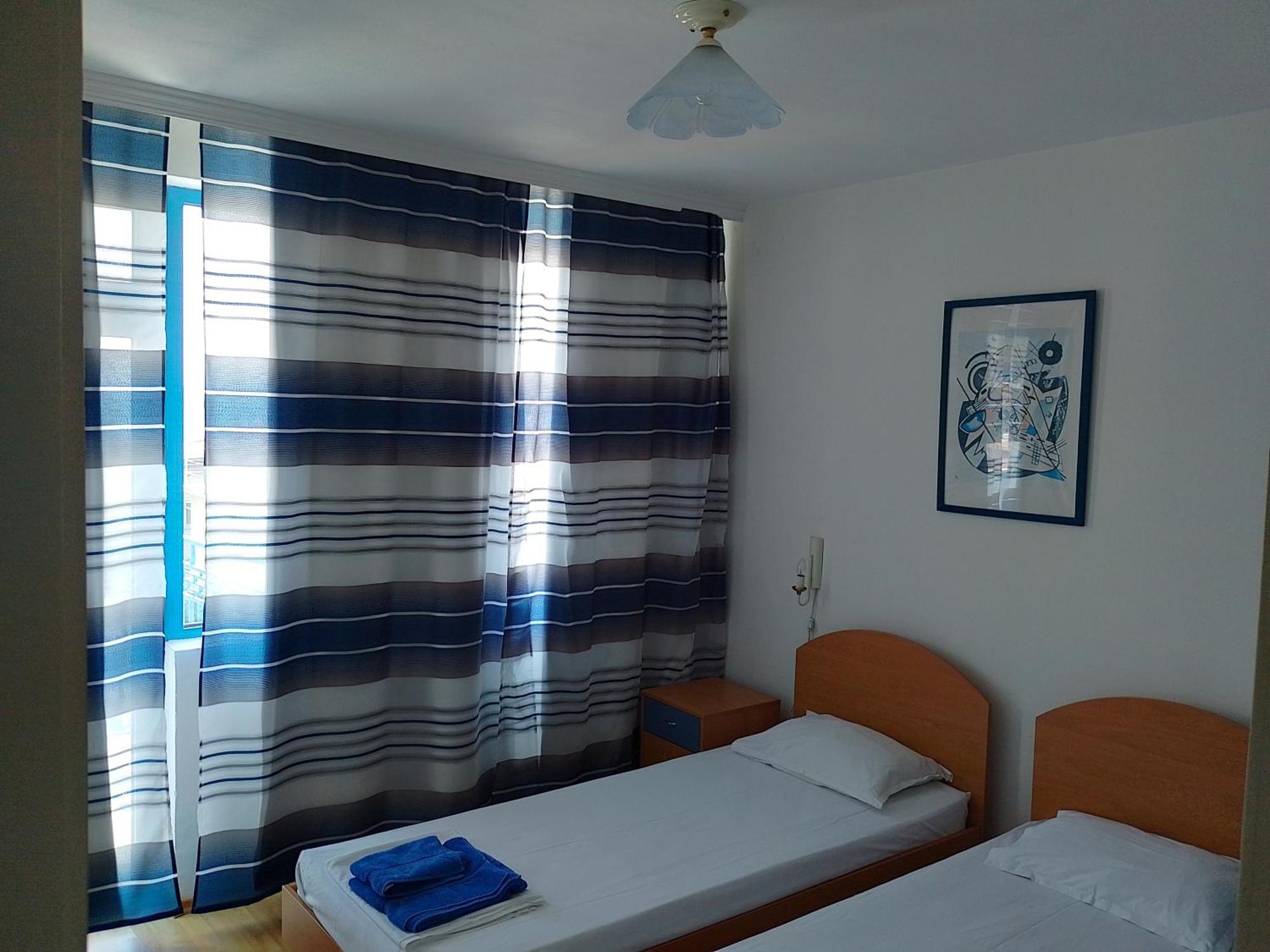 Lira Sto Apartments 帕莫瑞 外观 照片