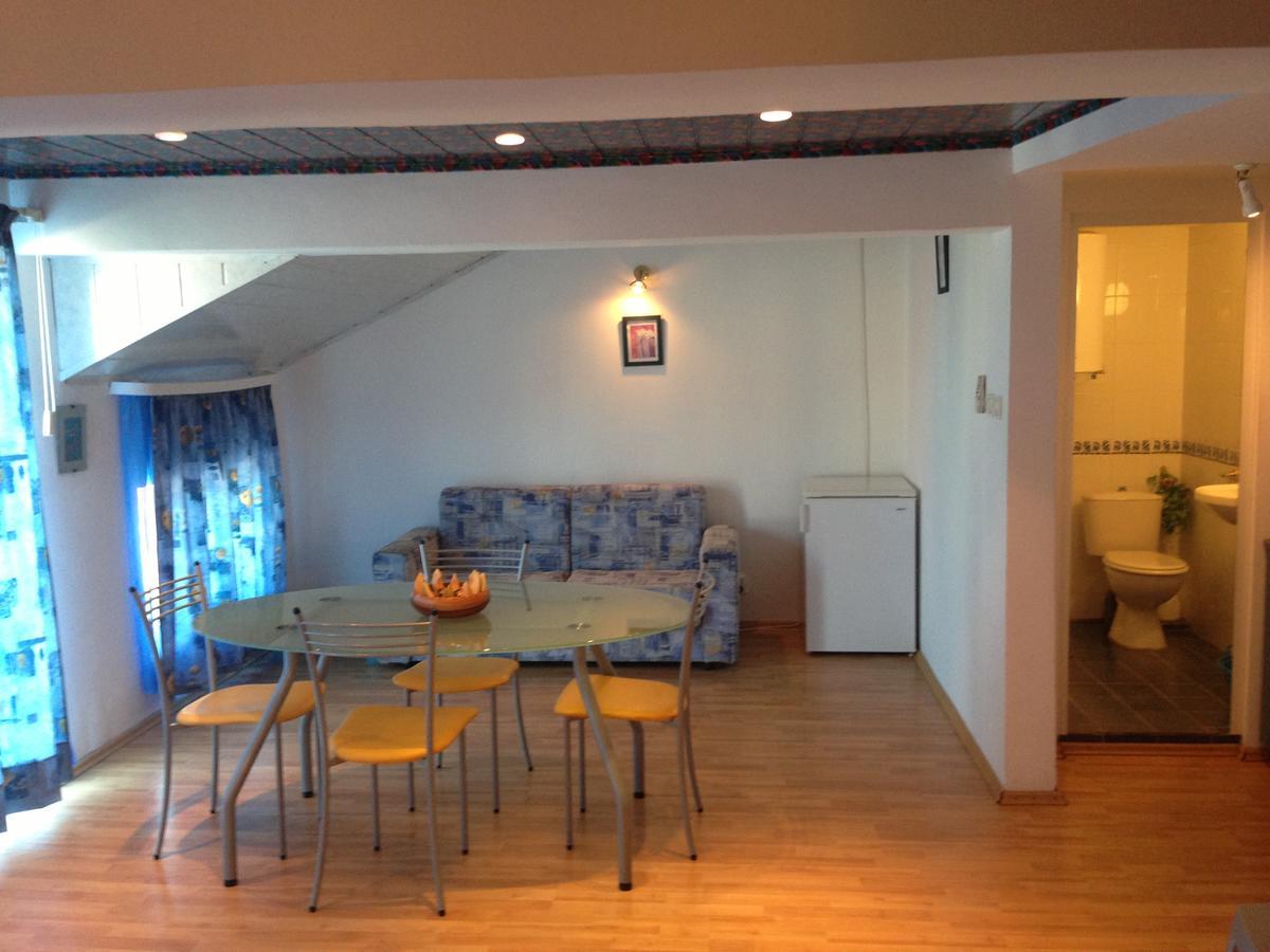 Lira Sto Apartments 帕莫瑞 外观 照片